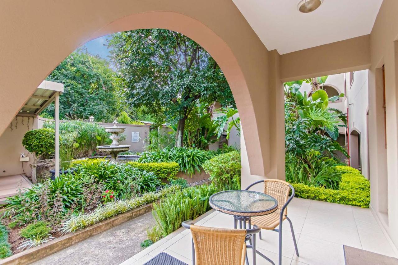 Dunton Guest House Γιοχάνεσμπουργκ Εξωτερικό φωτογραφία